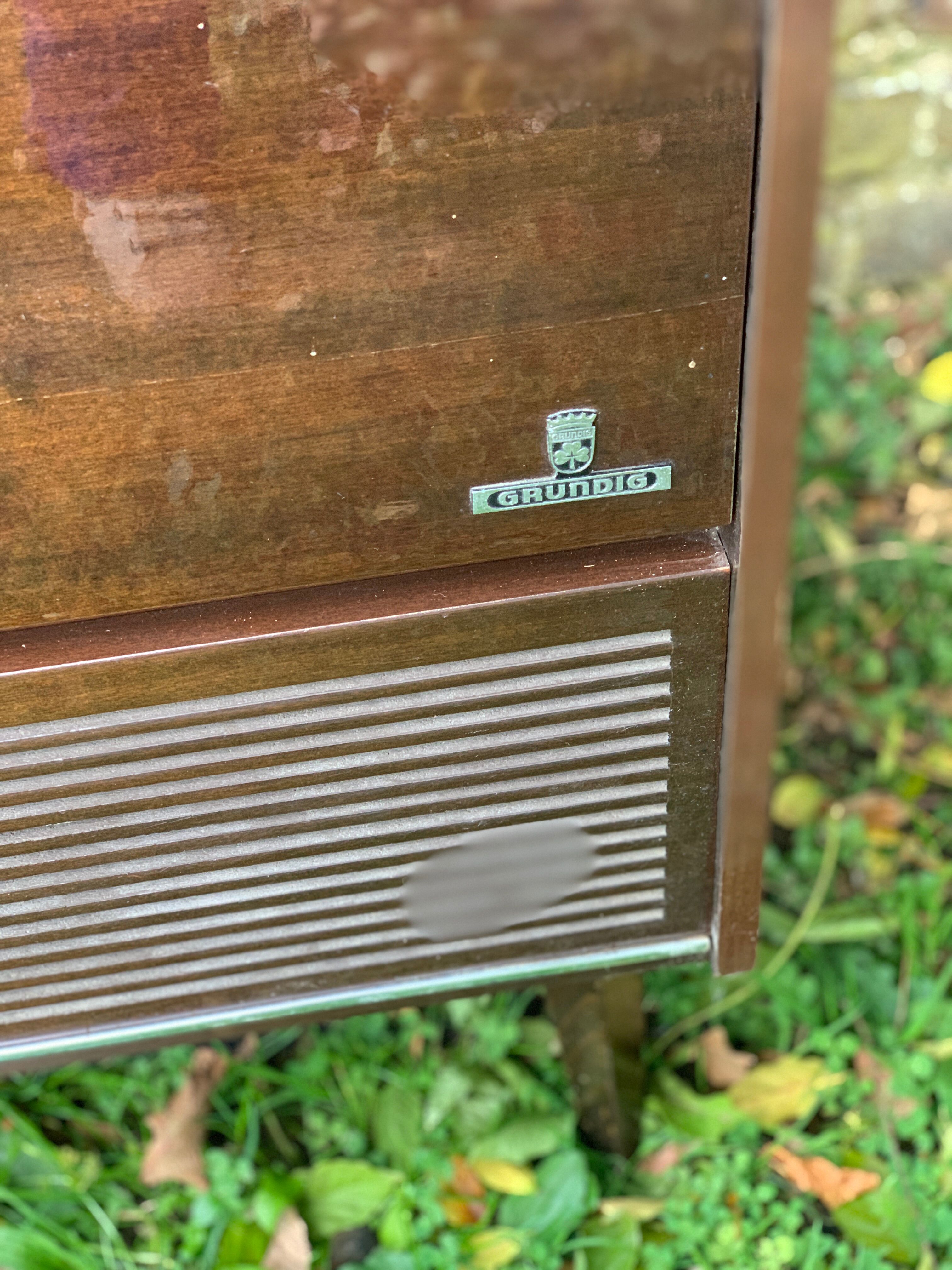 Meuble radio vinyle hi-fi Grundig