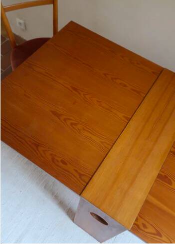 Small modular folding table from the 80s