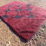 Custom dark red Moroccan rug: 150/250cm