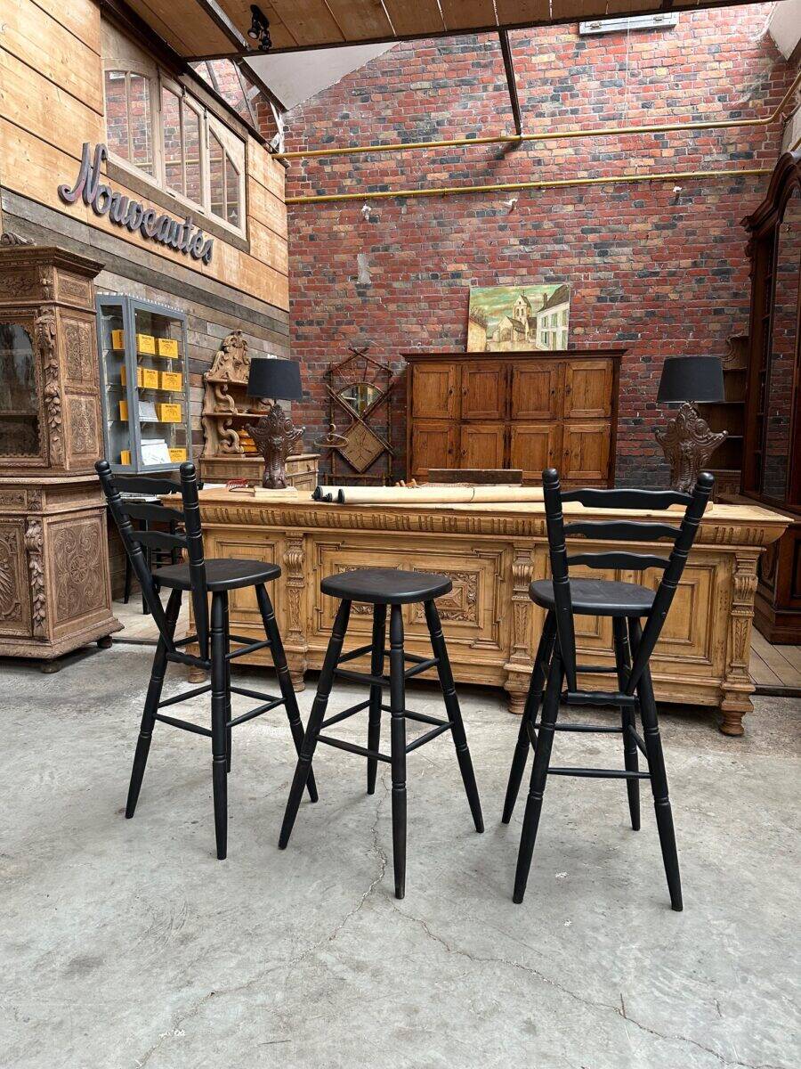 Set of 3 bar stools