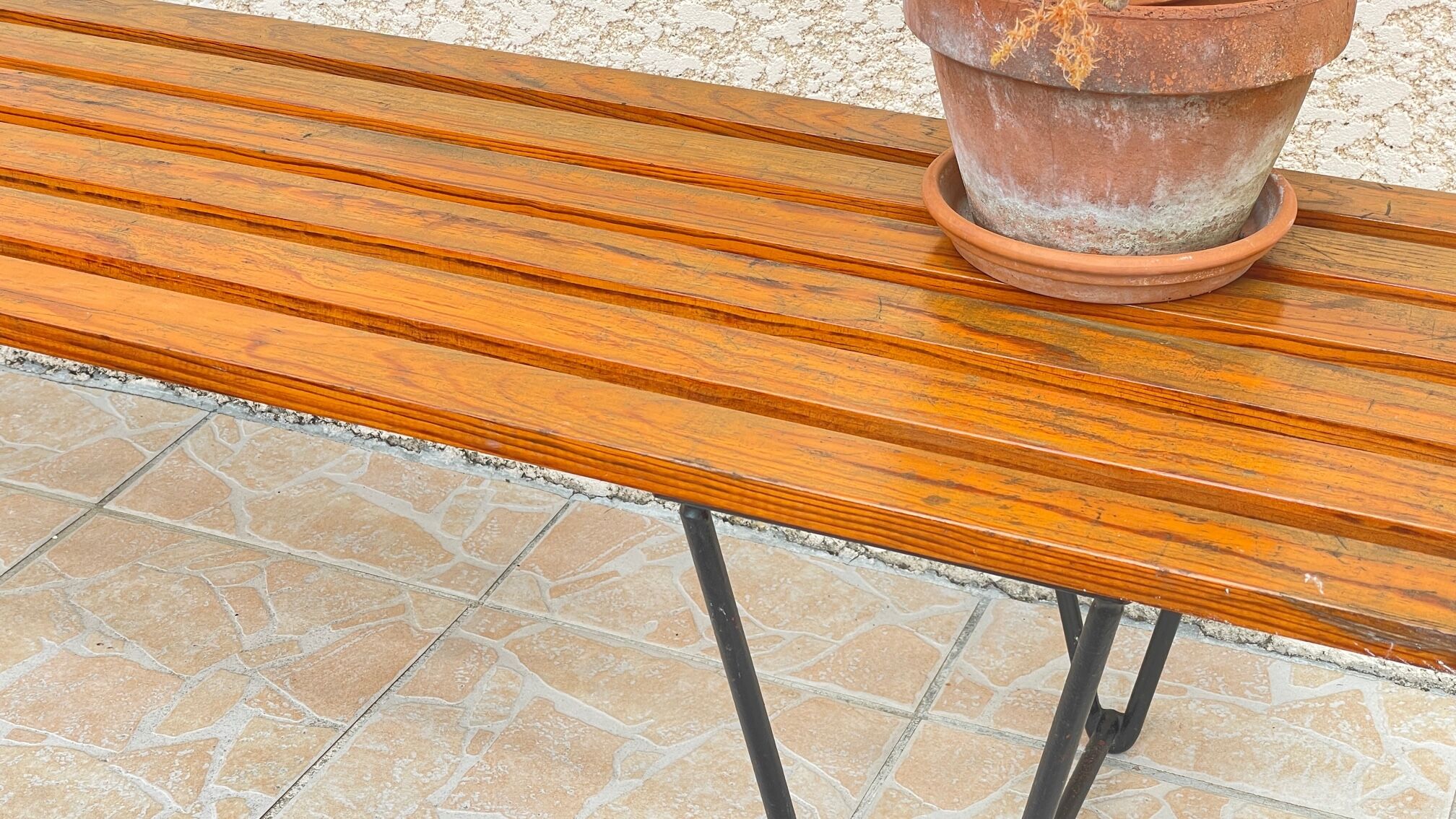 Banc design bois et acier vintage