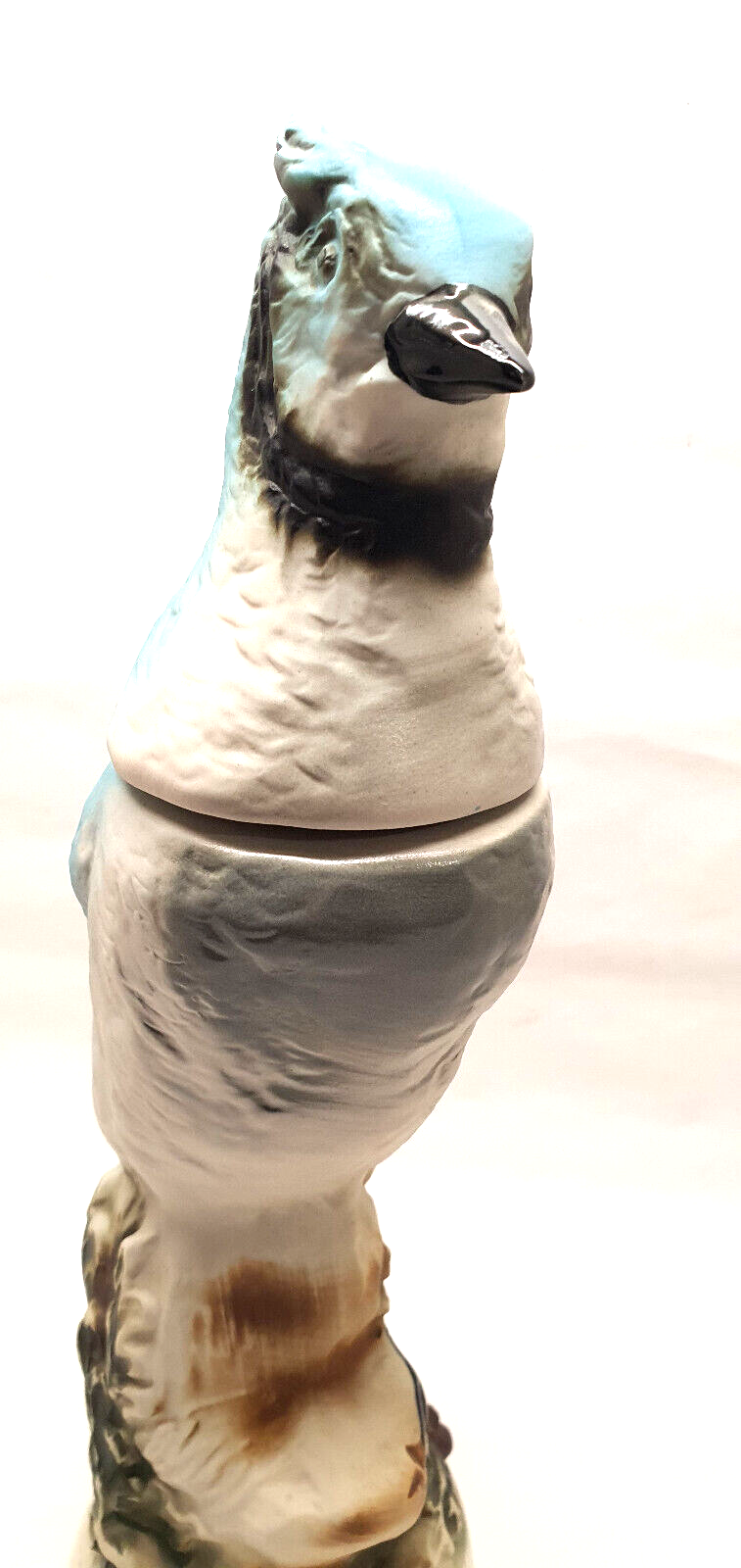 Liqueur bottle james b. beam bird blue collection