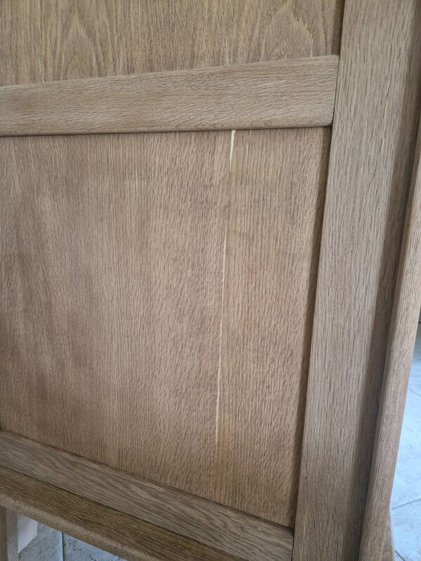 armoire vintage