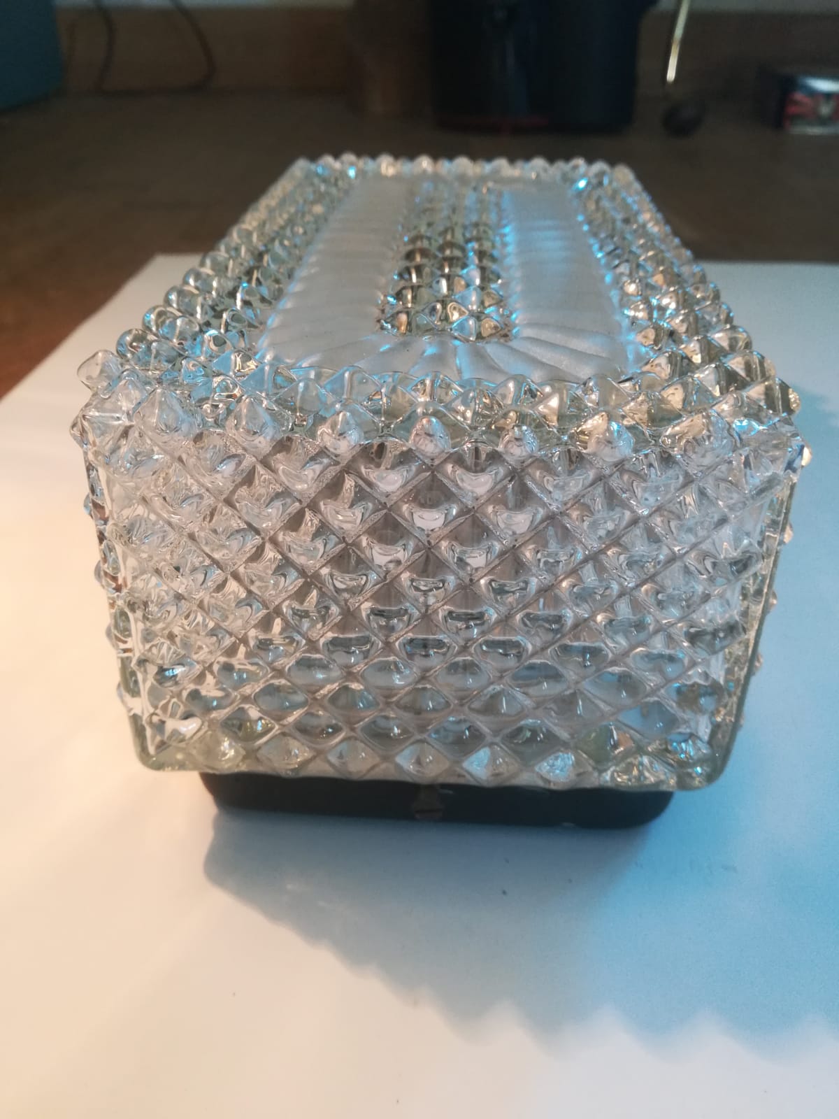 Cast glass ceiling lamp