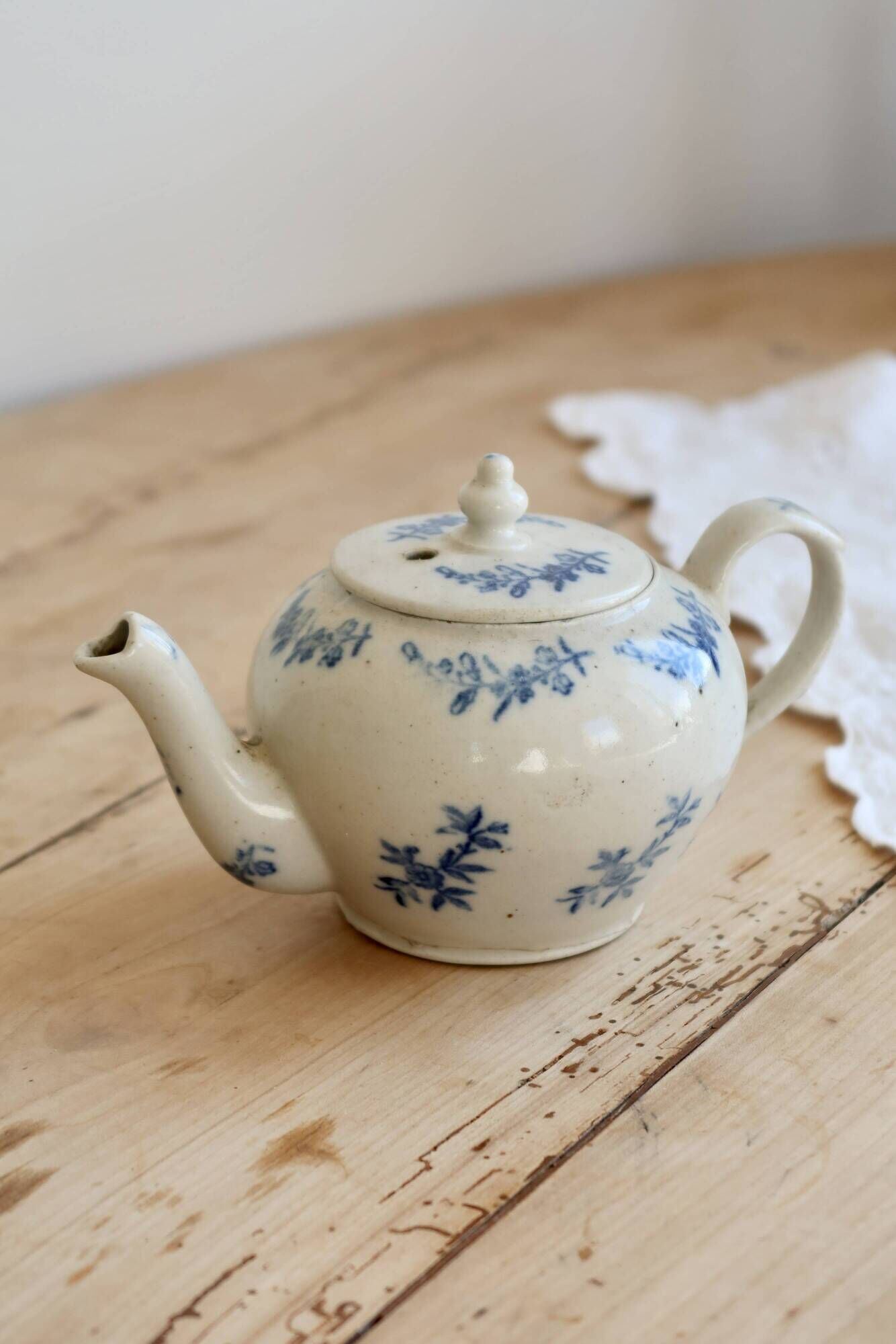 Antique teapot Saint-Uze steel clay with cobalt blue floral decoration.