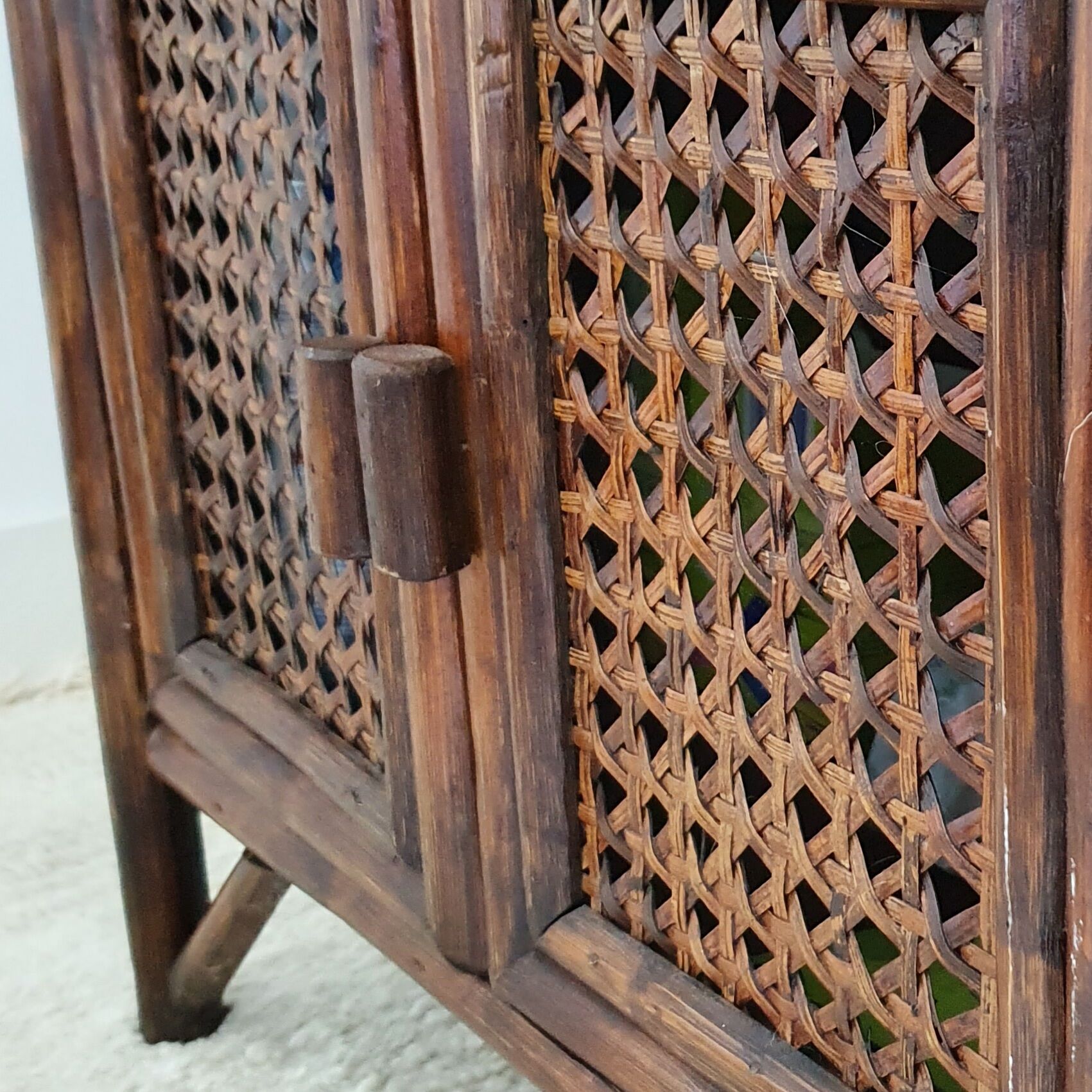 Rattan floor shelf and cannage from the 70s