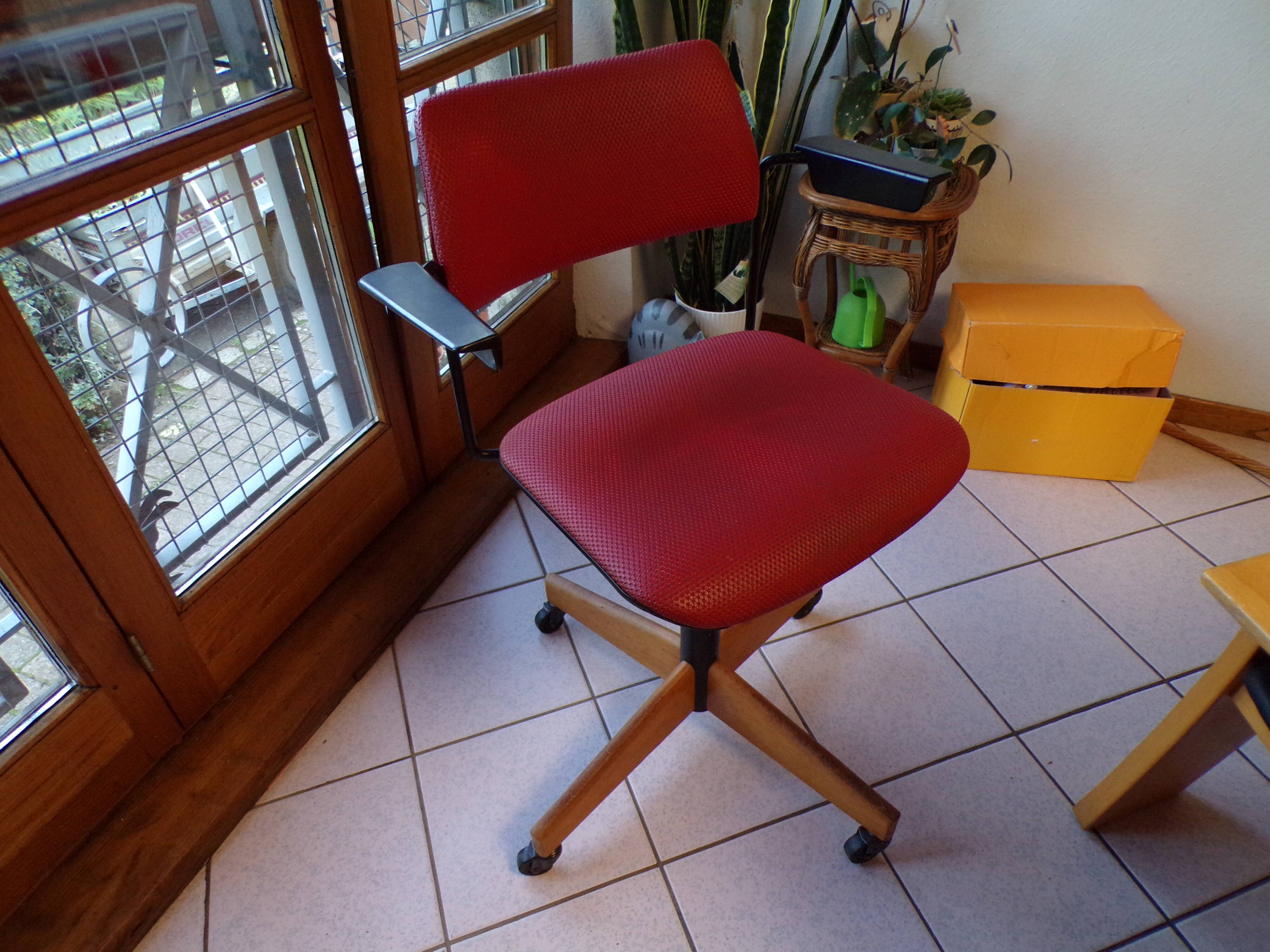 Stoll Giroflex swivel chair, 60s-70s