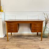 Scandinavian desk
