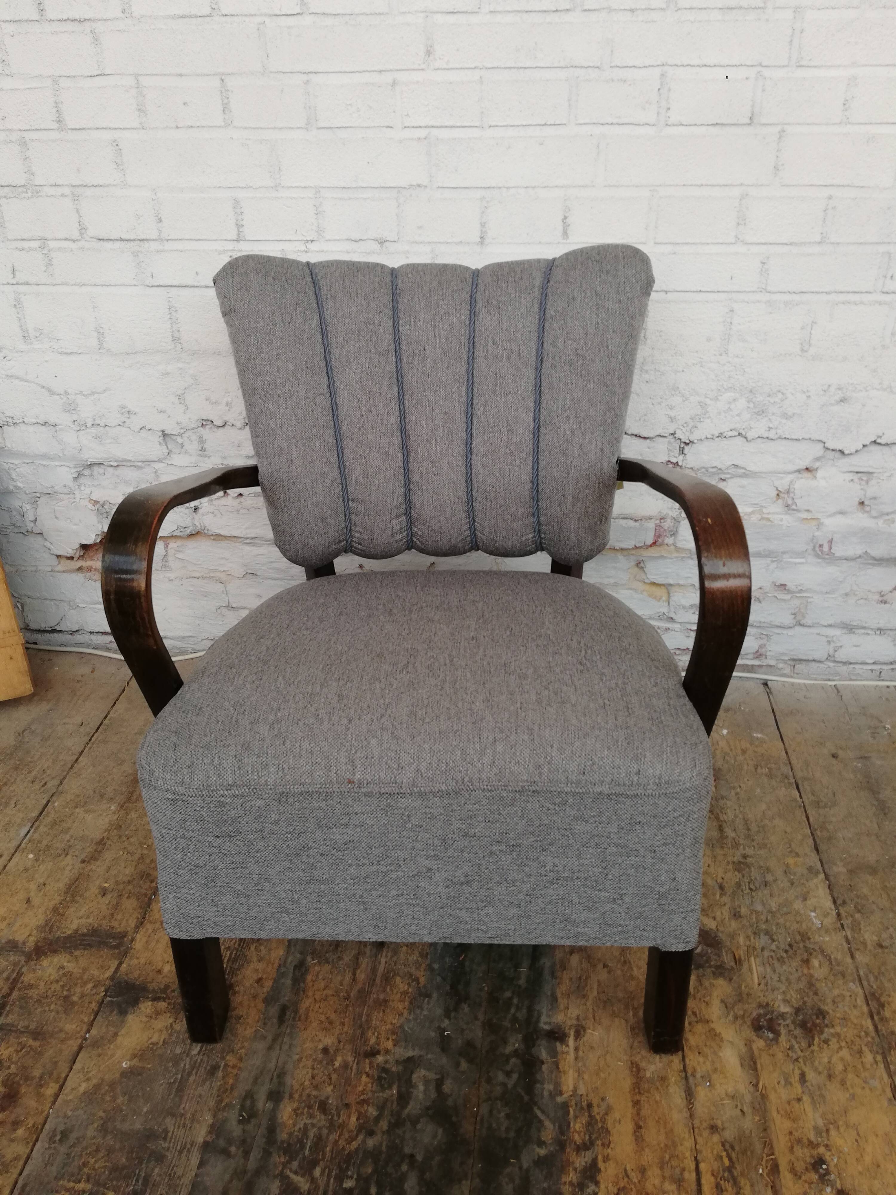 Pair of Halabala cocktail armchair, Czech, 1940