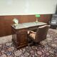 Bureau anglais classique avec incrustations vertes