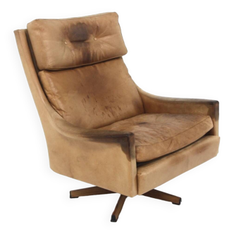 Fauteuil scandinave rotatif en cuir, Swivel chair, "Minerva", Torbjørn Afdal, Suède, 1960