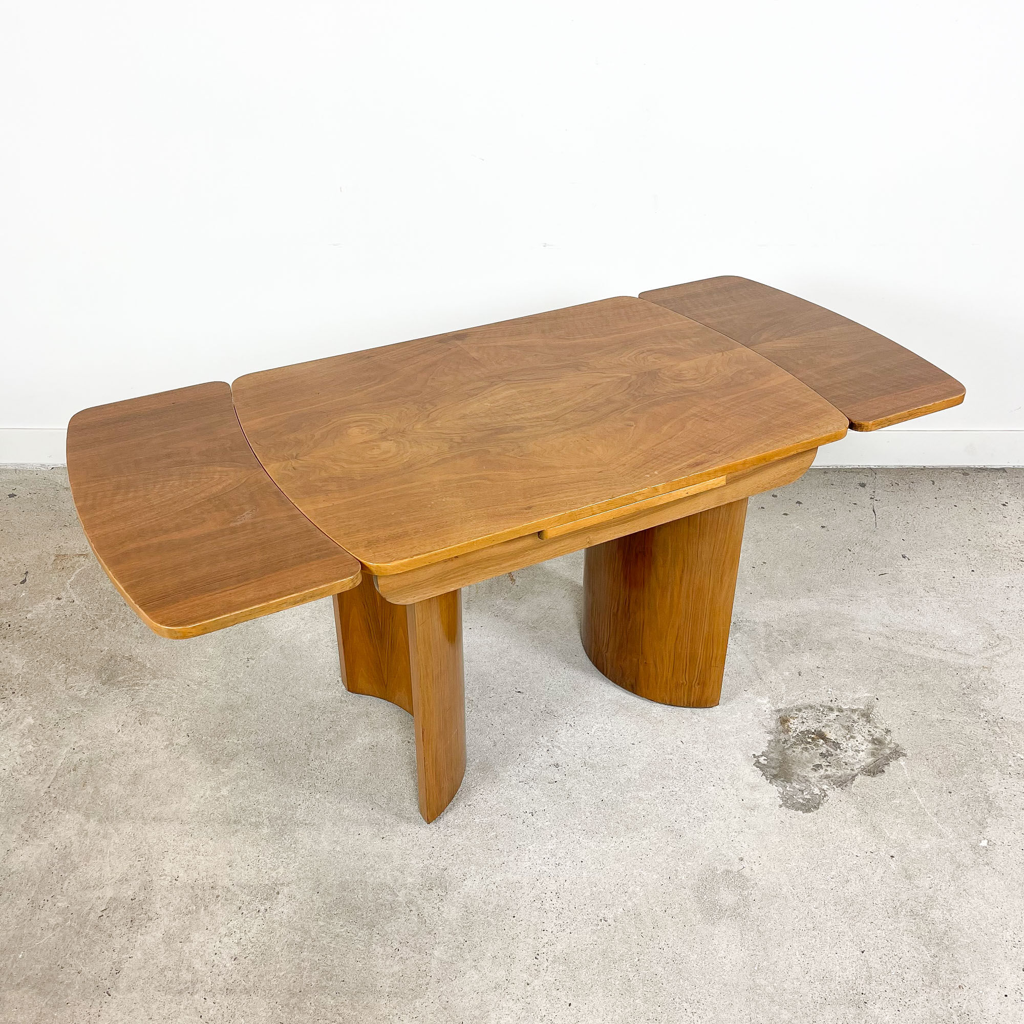 Extendable art deco dining table walnut veneer