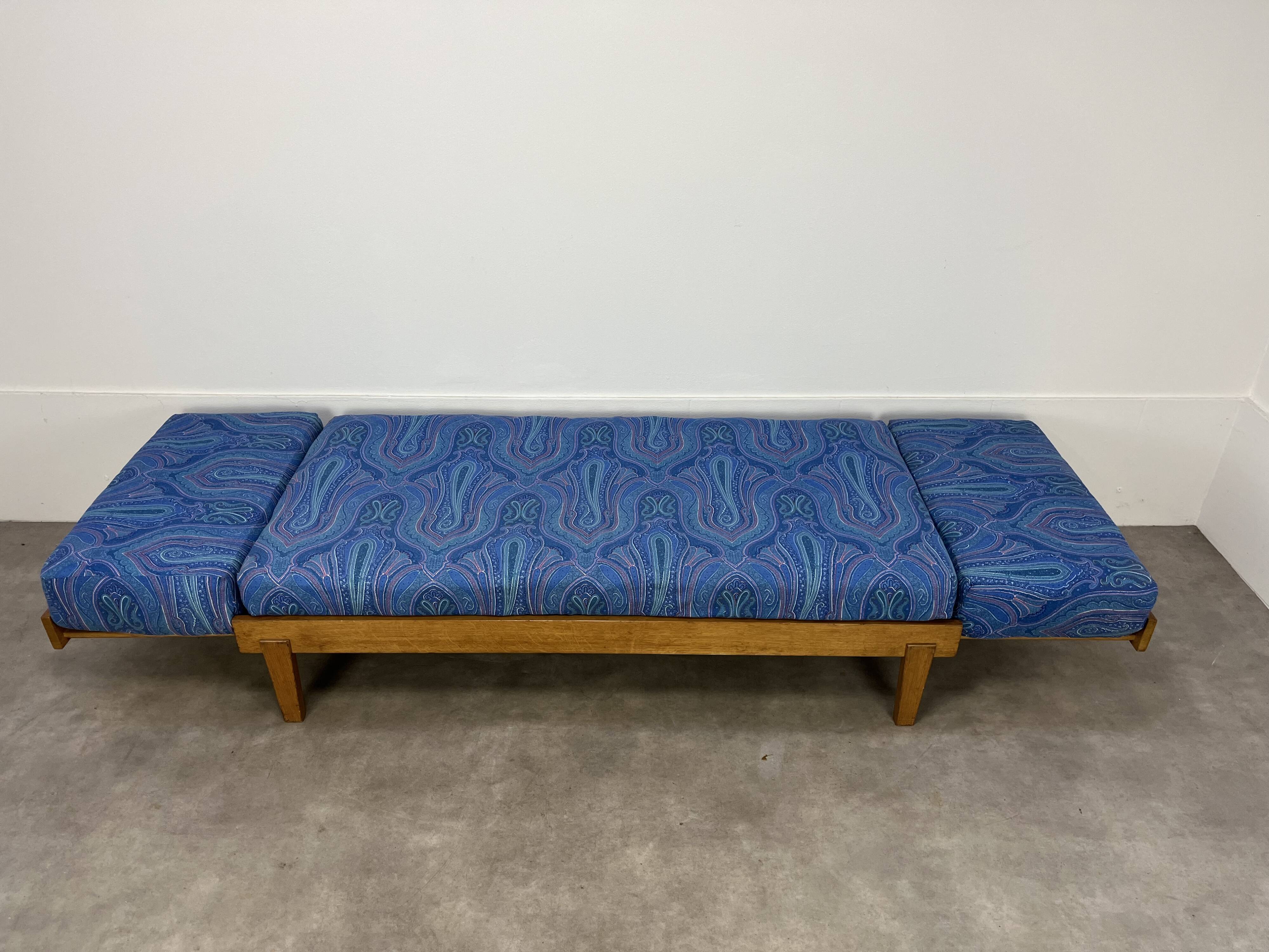 Vintage 1950s daybed sofa