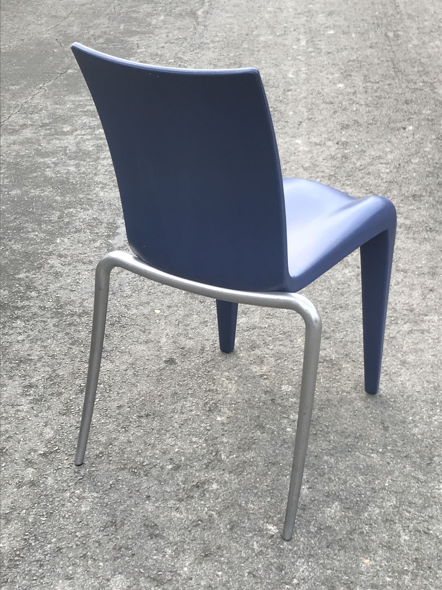 Chaise louis XX de Philippe starck 1990