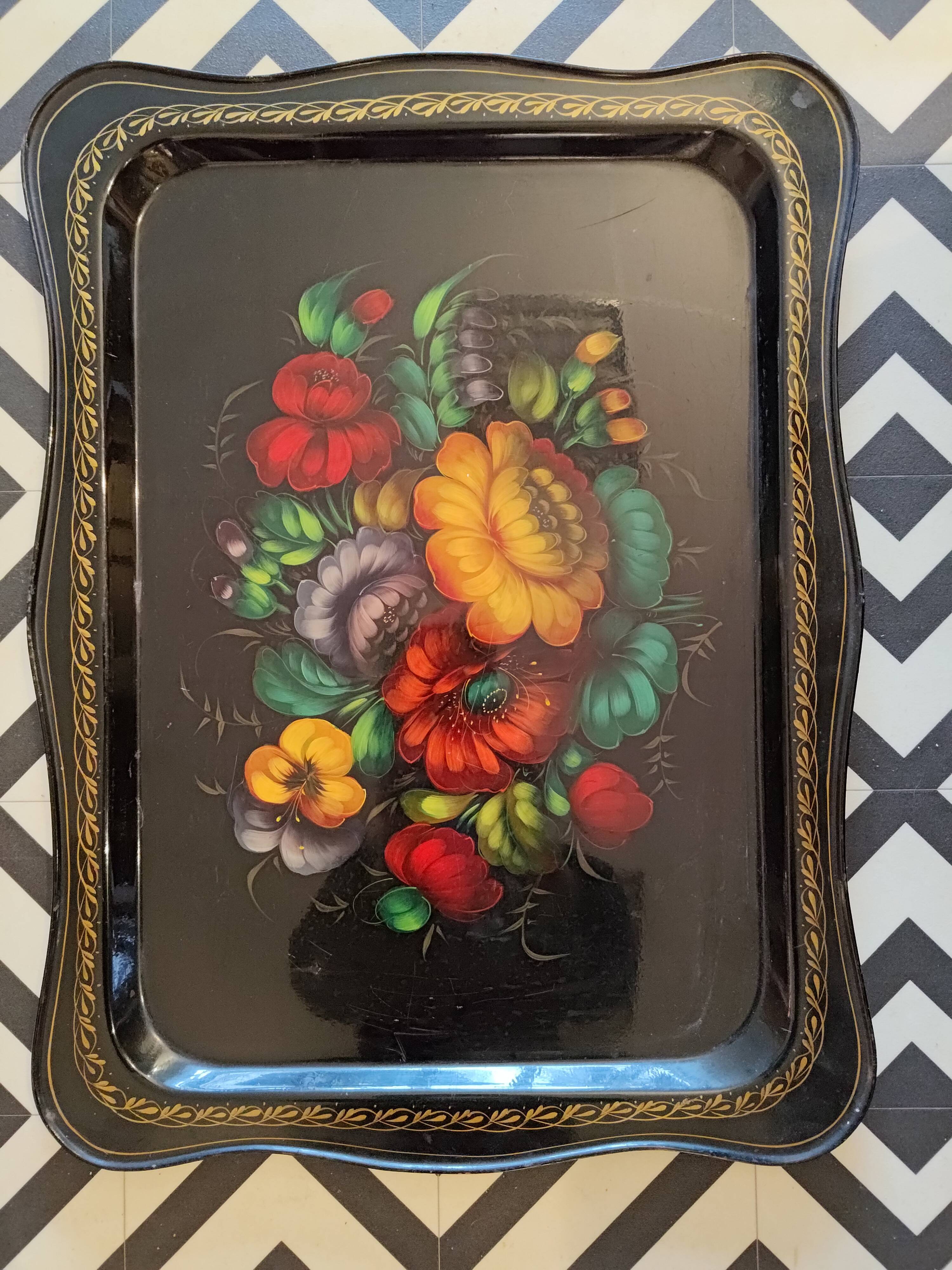 Russian flower bouquet tray