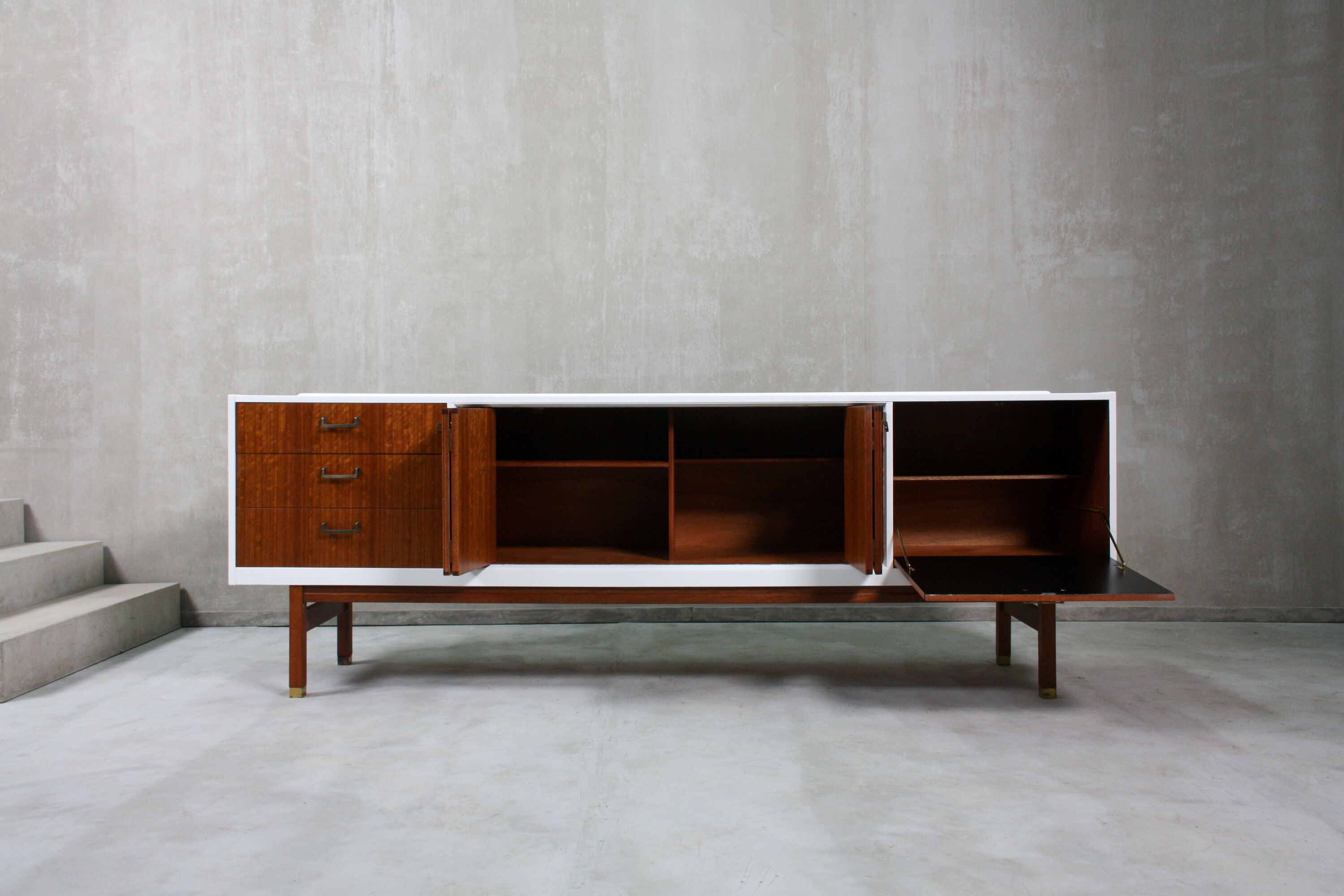 White lacquered long sideboard G Plan, 1960’s