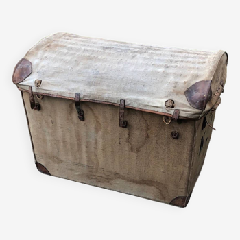 Militaria Rattan & Wicker Chest & Trunk, French Military Collection