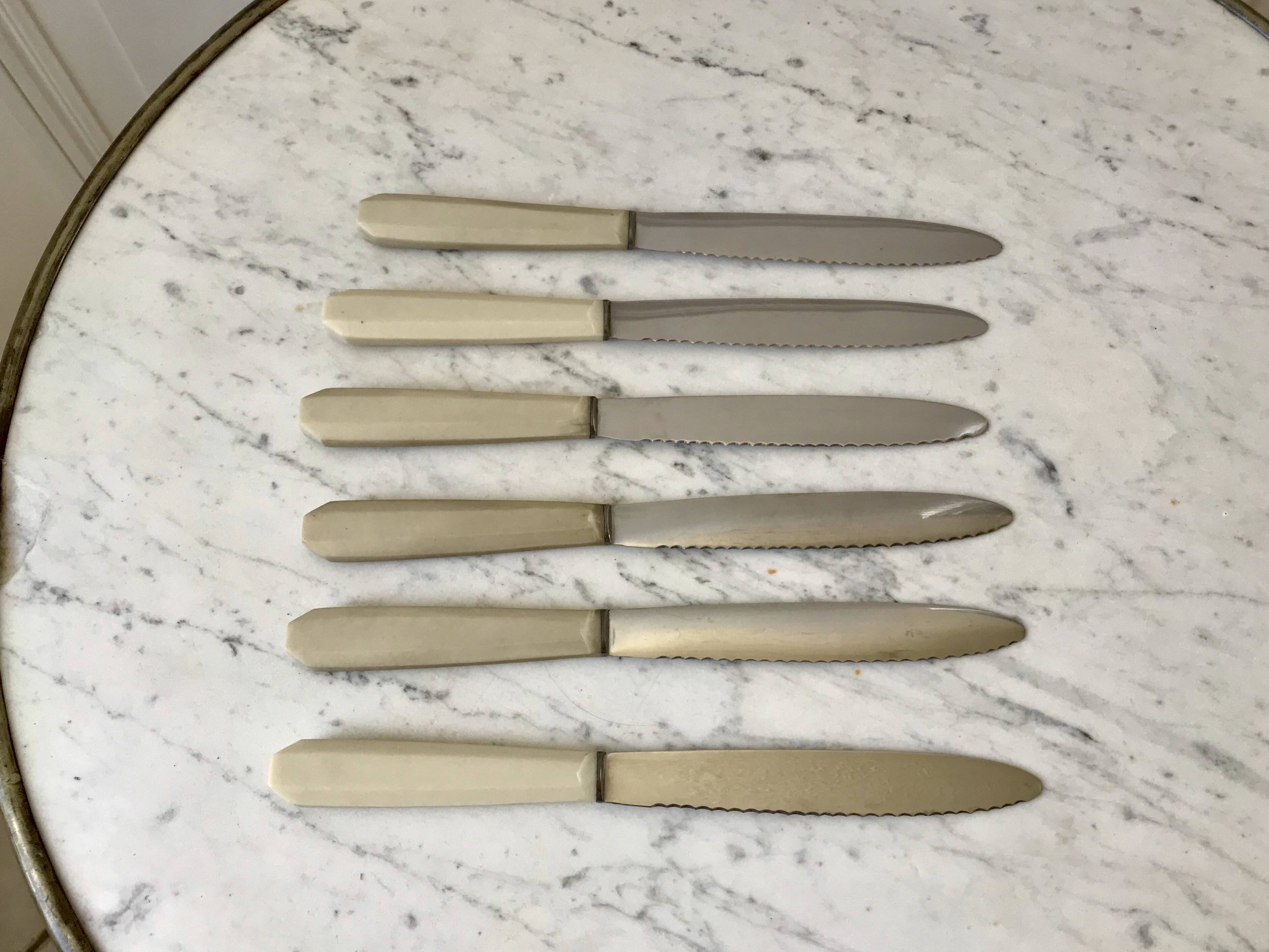 set of 6 white bakelite knives from the 60s