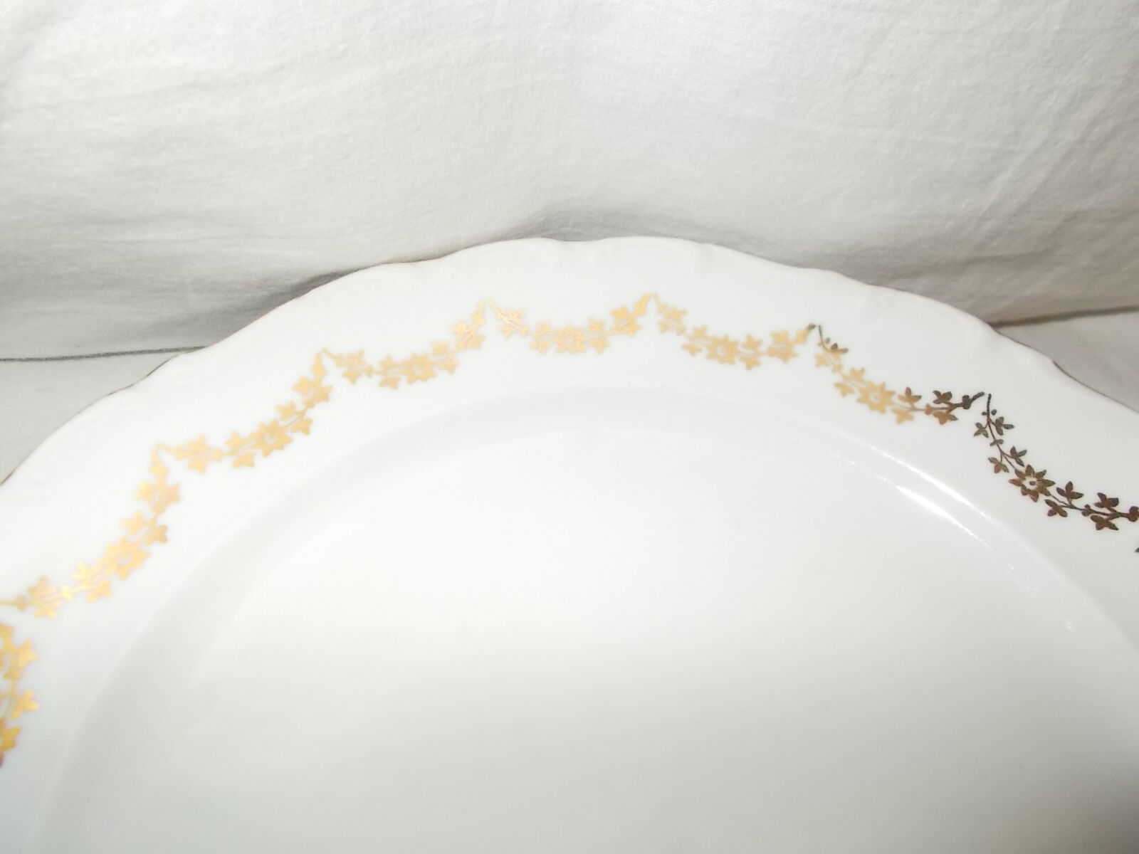 Set of 2 plates and a Bavaria dish