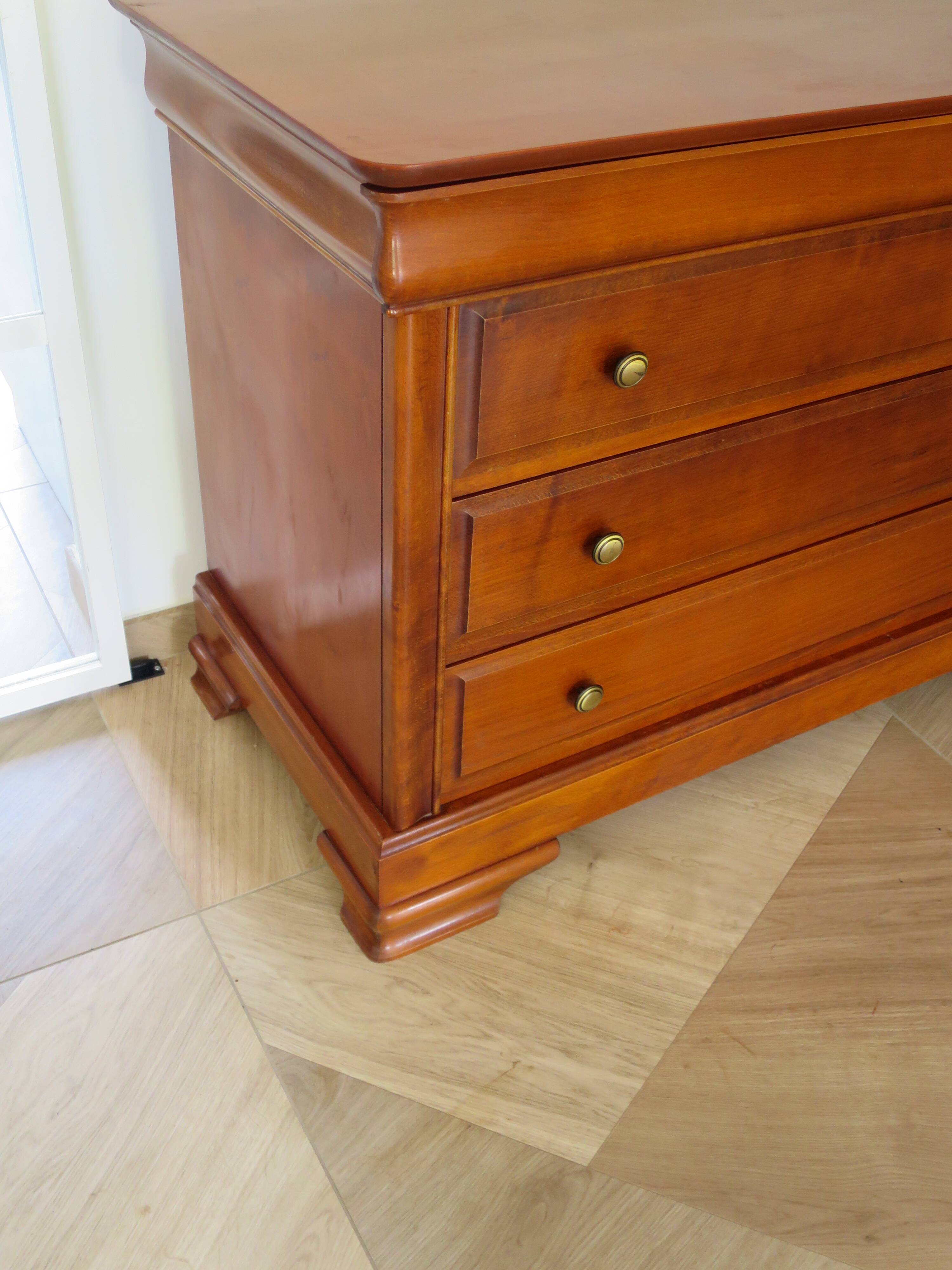 Cherry wood ogee chest of drawers - 4 drawers - 80s - long chest of drawers - Louis Philippe style