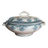 Old tureen or vegetable in Iron Earth Prima de Saint Amand