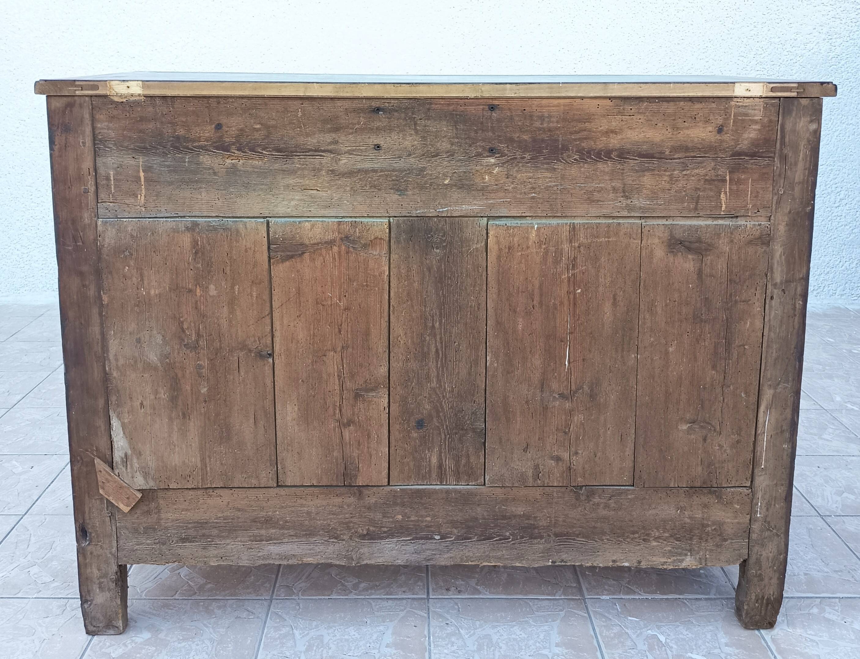 Louis XVI walnut buffet from the 19th century
