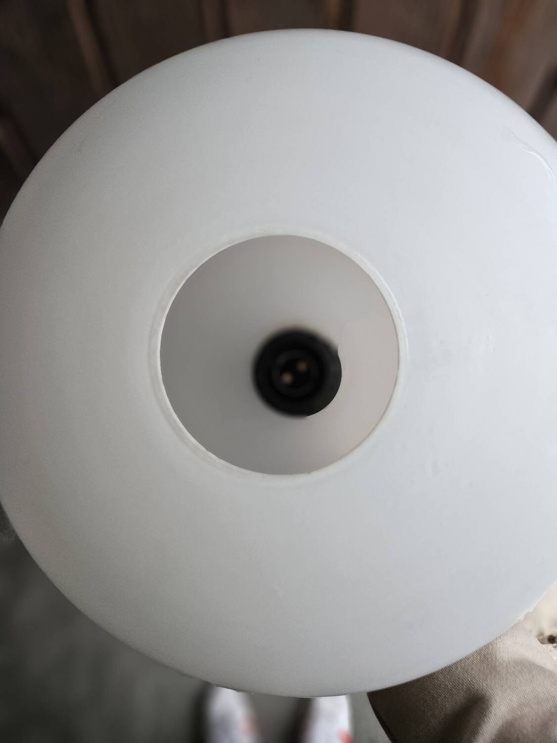 Scandinavian style pendant light in teak and opaline Louis Kalf