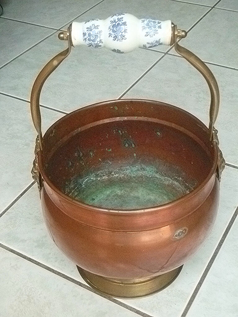 Copper flowerpot
