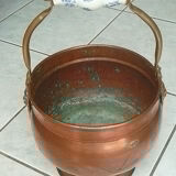 Cache pot  en cuivre