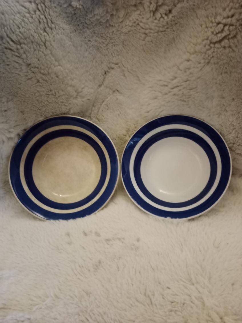 2 vintage England Staffordsmire bowls