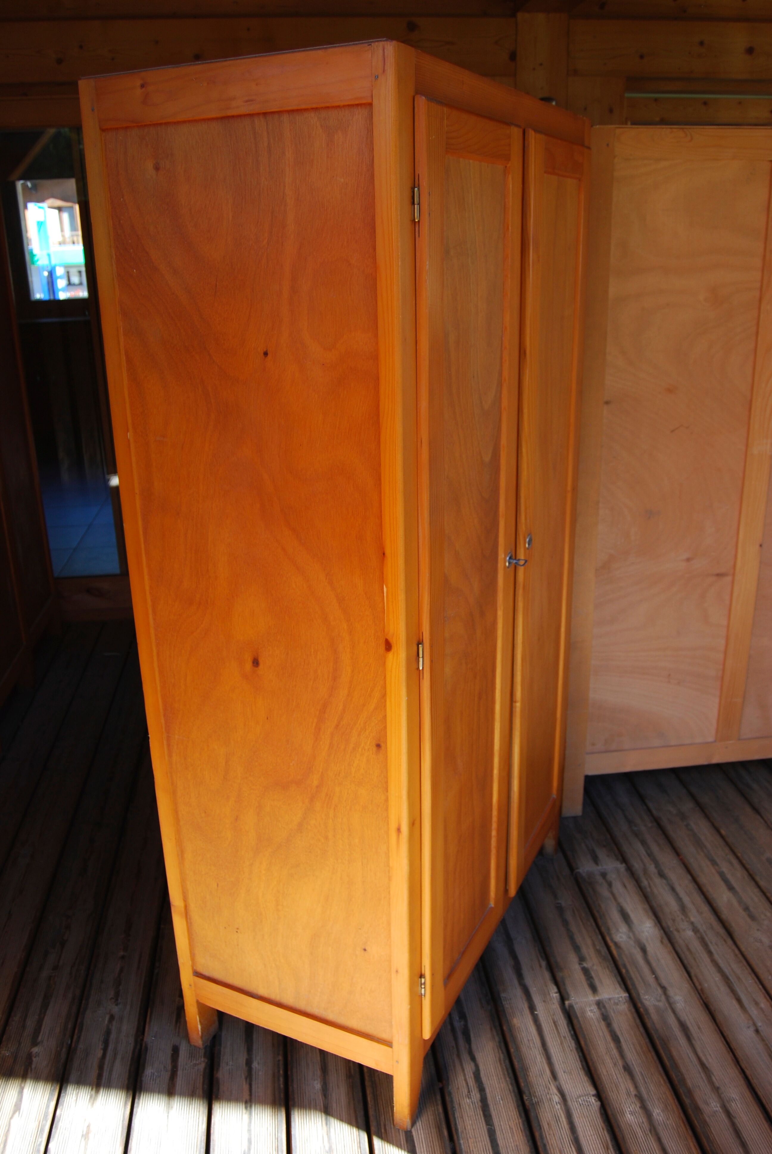 Armoire parisienne, penderie vintage des années 50/60