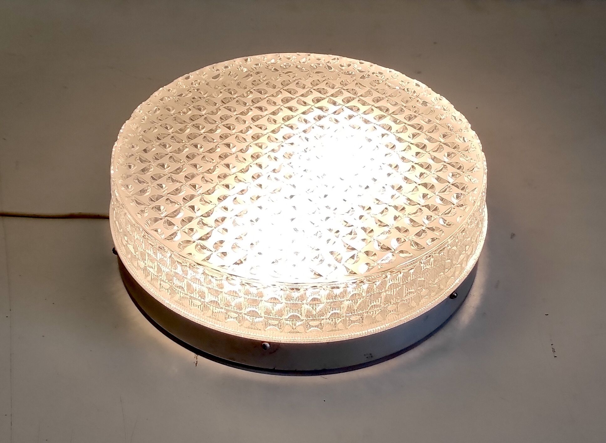 Ceiling lamp or wall lamp in cut glass in large format - 60s/70s