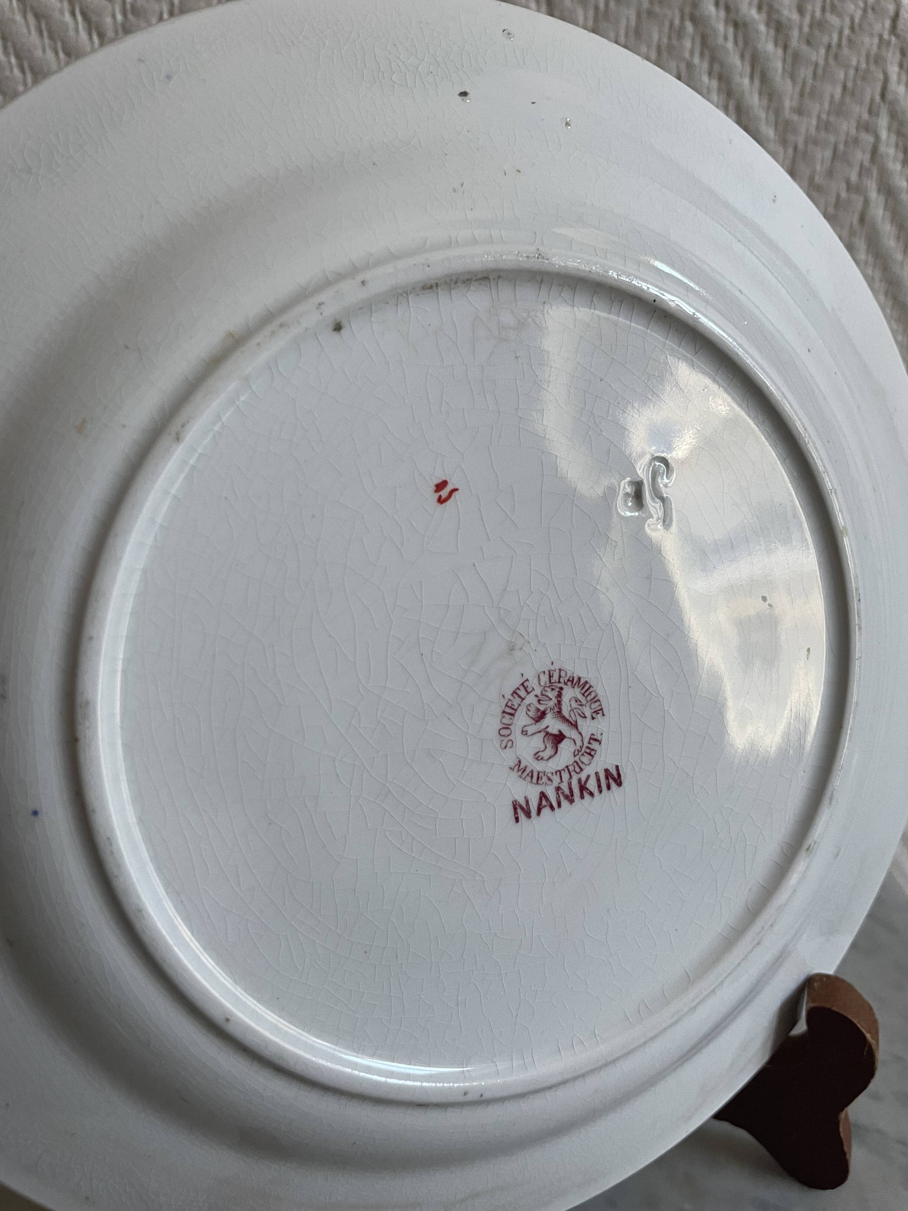 Small plate from the Maastricht Nanking ceramic company