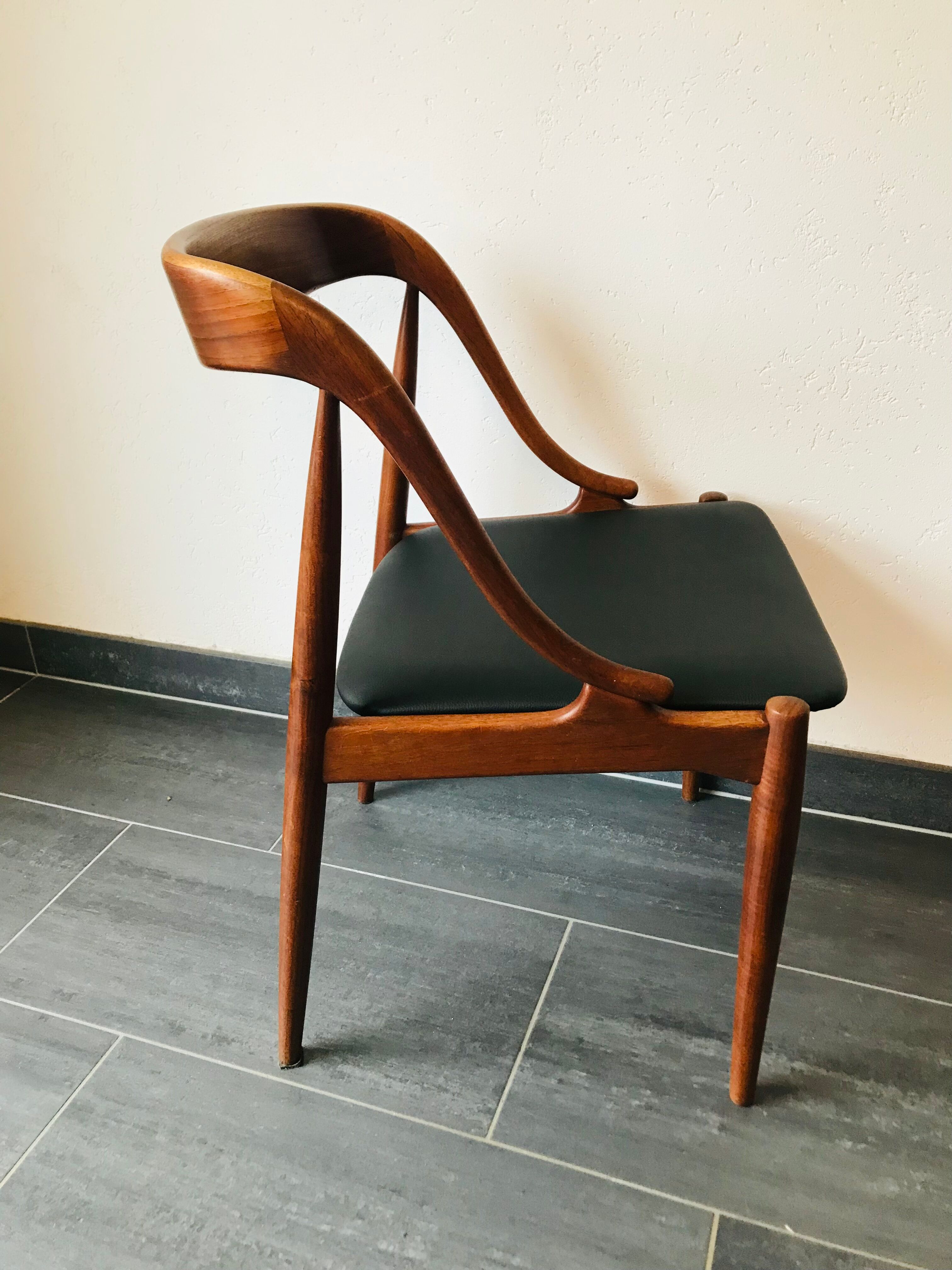 Chaise danoise Johannes Andersen 1960