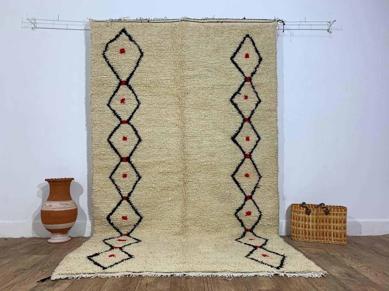 Handmade Moroccan Berber rug 253 X 153 CM