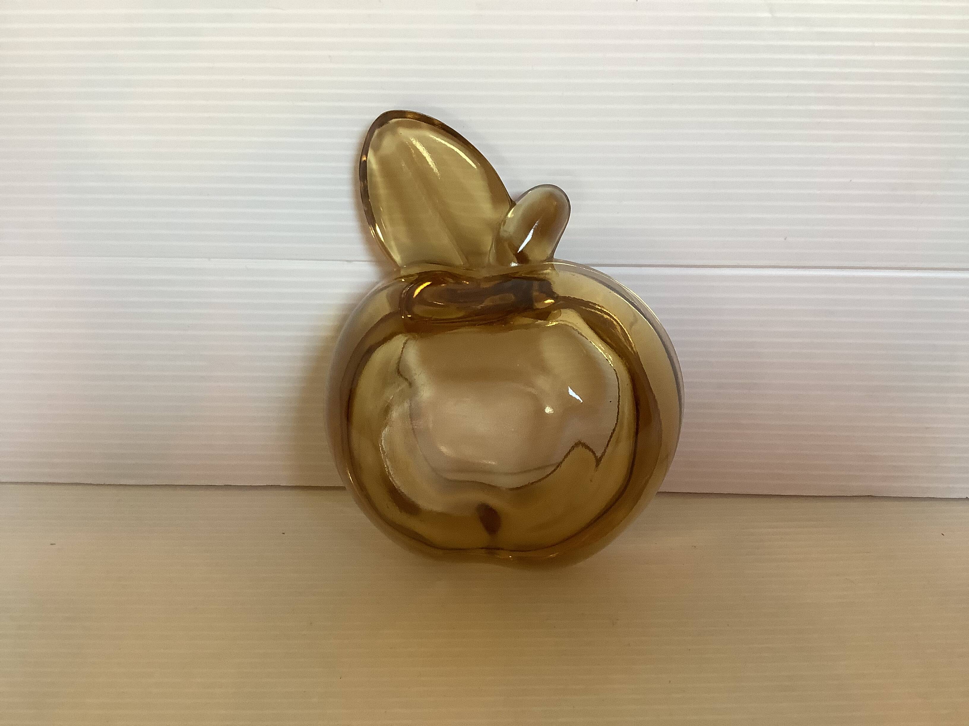 Empty apple ashtray pocket