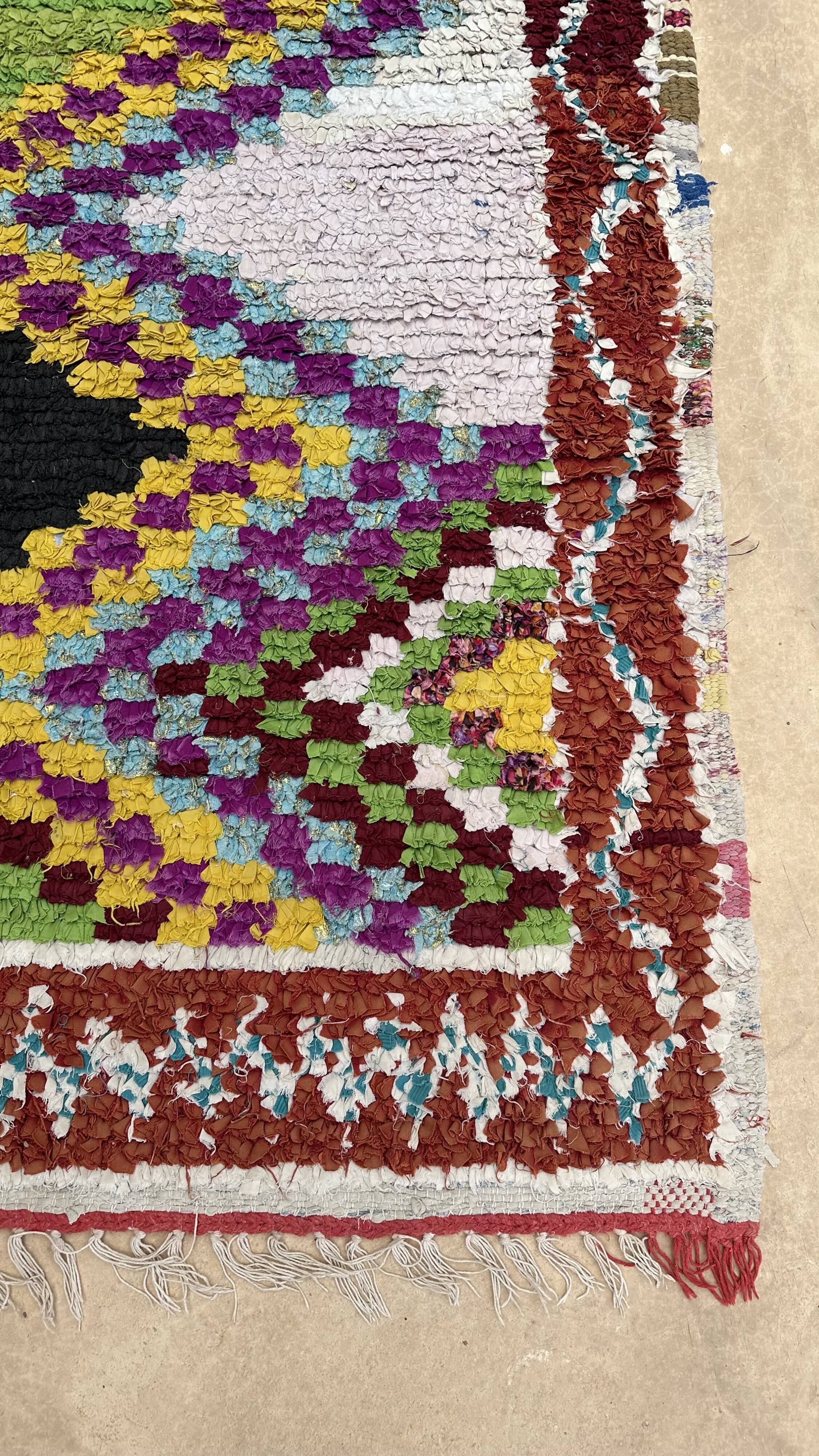 Moroccan carpet - 64 x 120 cm