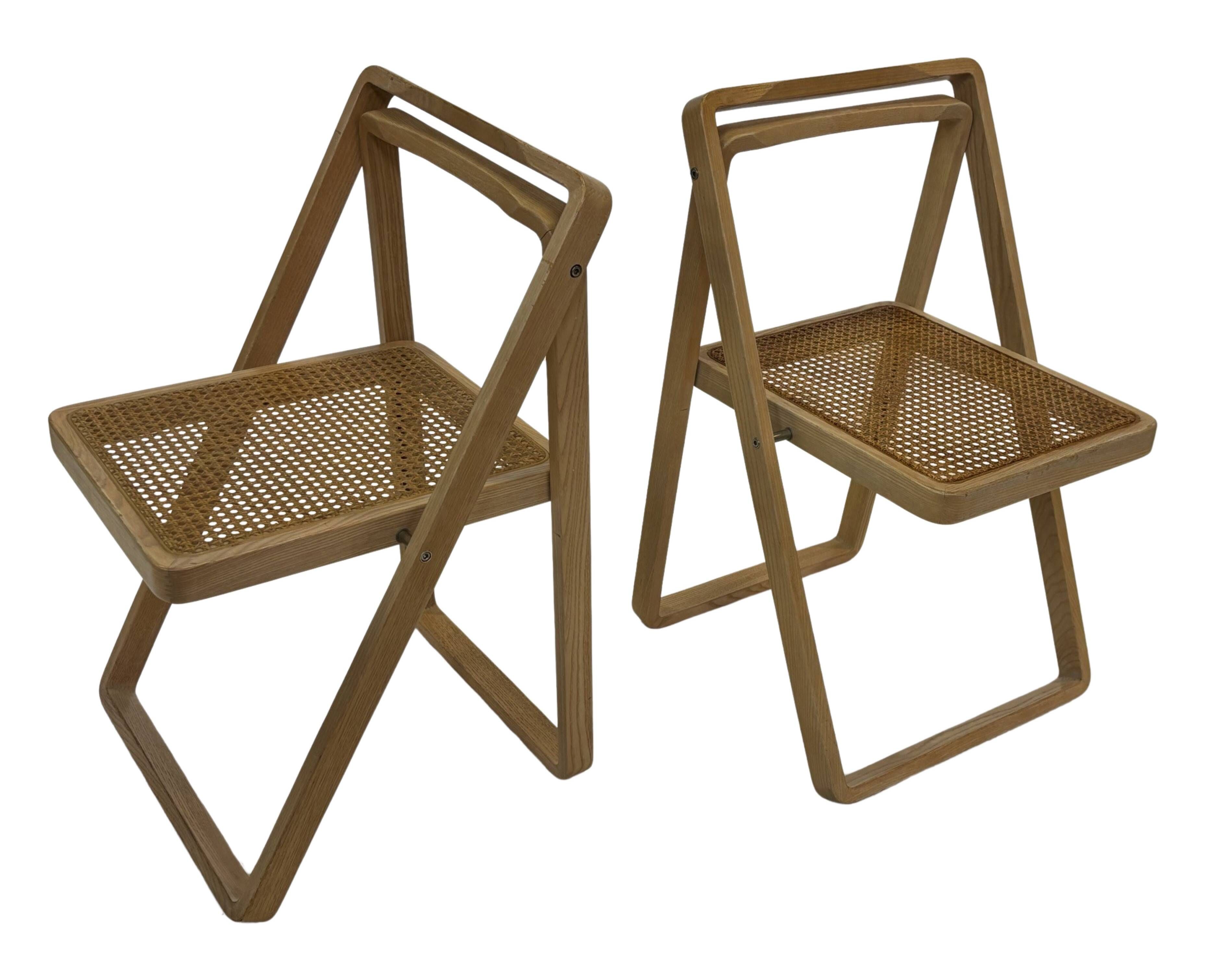 Ensemble vintage de 4 chaises pliantes, design en sangle et bois, années 1970