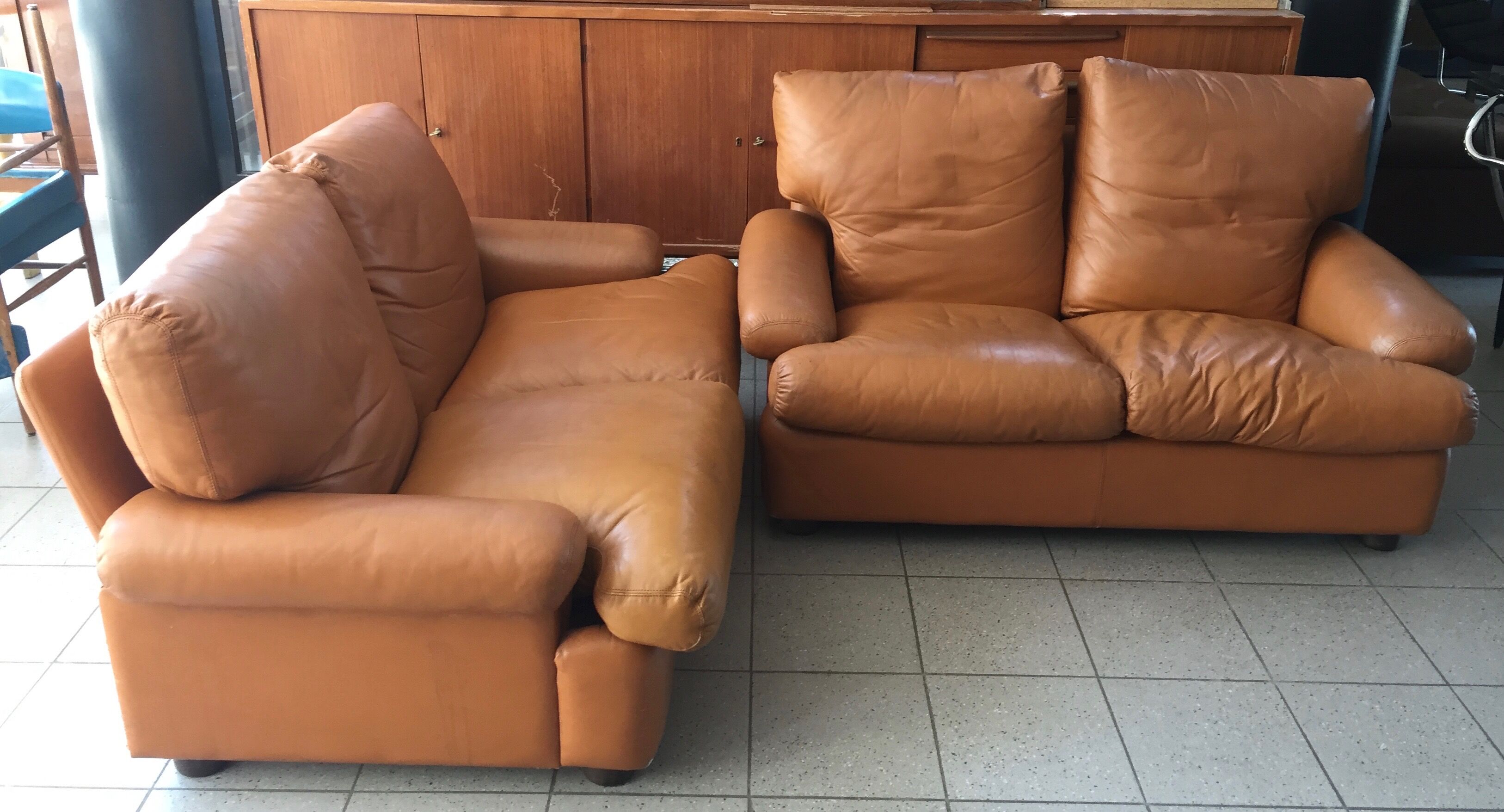 Pair of 2-seater fawn leather sofas Brunati Italian Design 1980