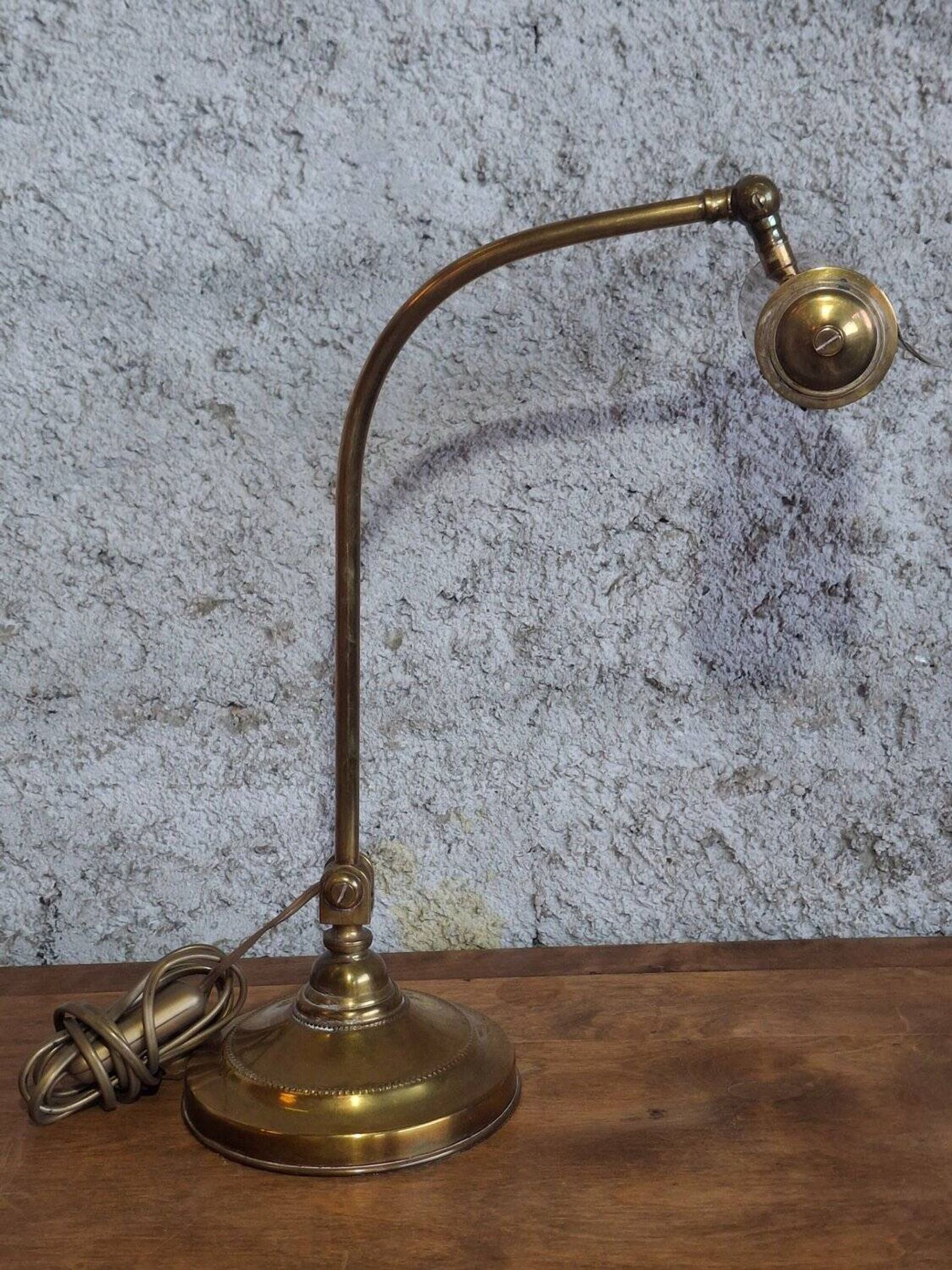 Art Nouveau desk lamp, solid brass with articulated arm – Belle Époque