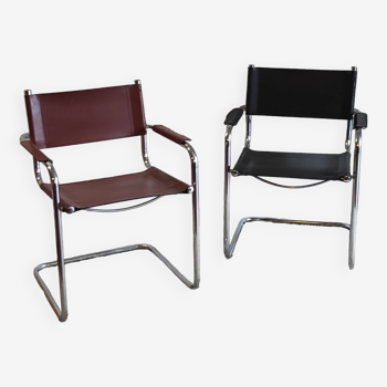 Duo de chaises style Bauhaus en métal chromé et similicuir - années 70/80