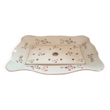 Large draining dish with Barbeau pattern.