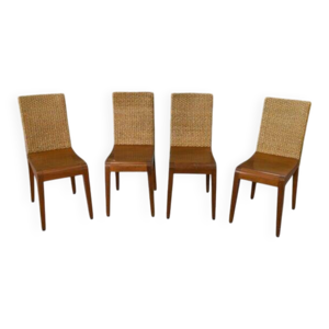 4 chaises éditées par