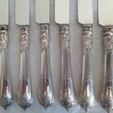 12 knives with silver-plated handles