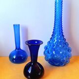 Soliflore en verre bleu