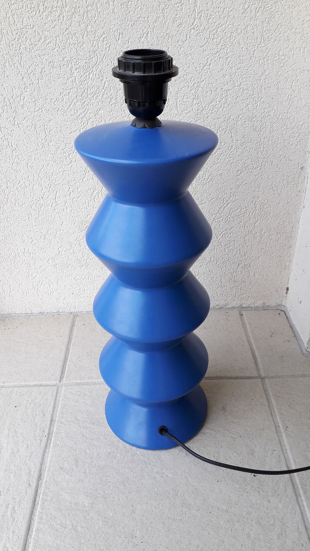 Pied de lampe bleu