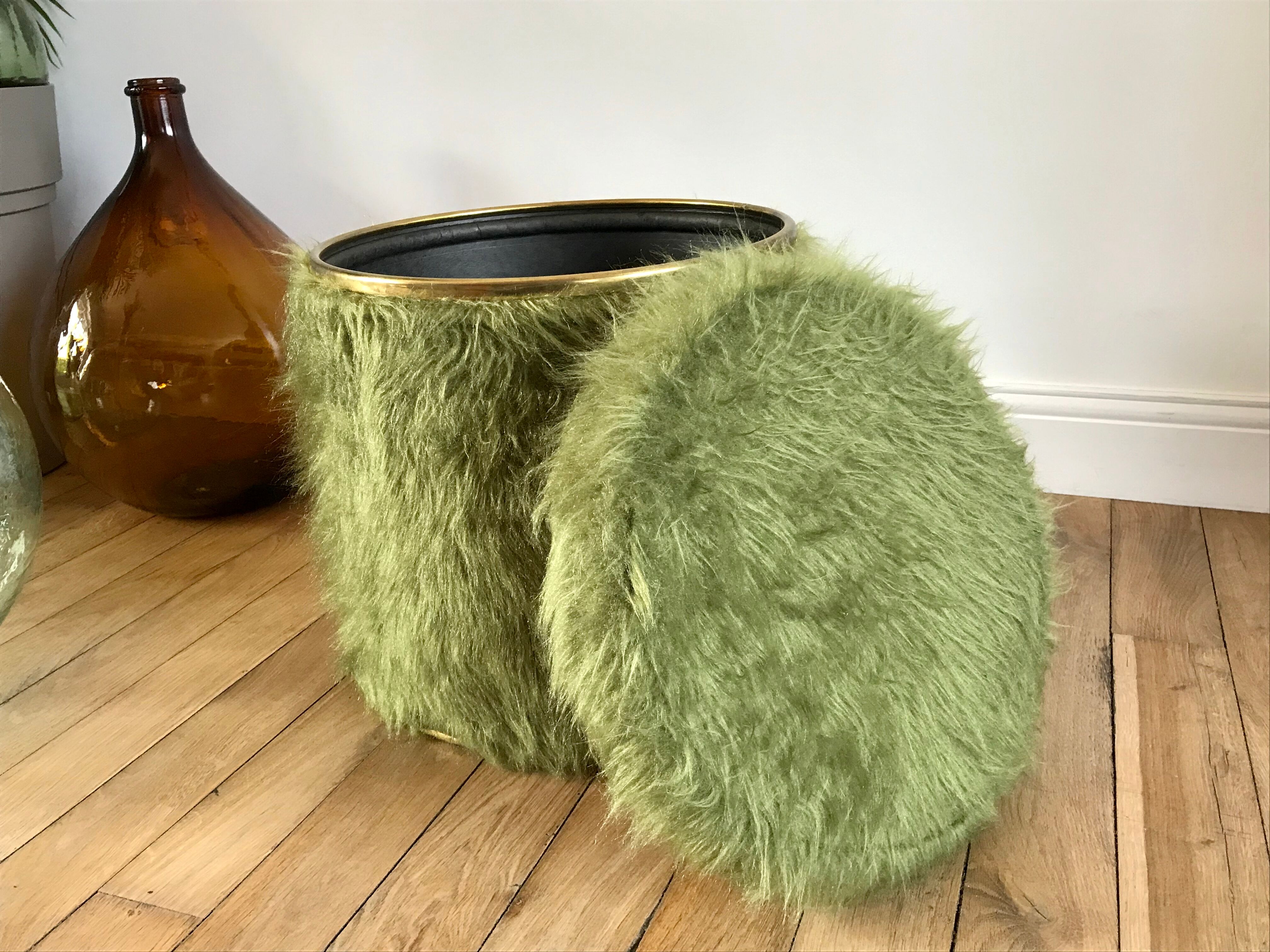 Pouf chest moumoute green and gold vintage years 60-70