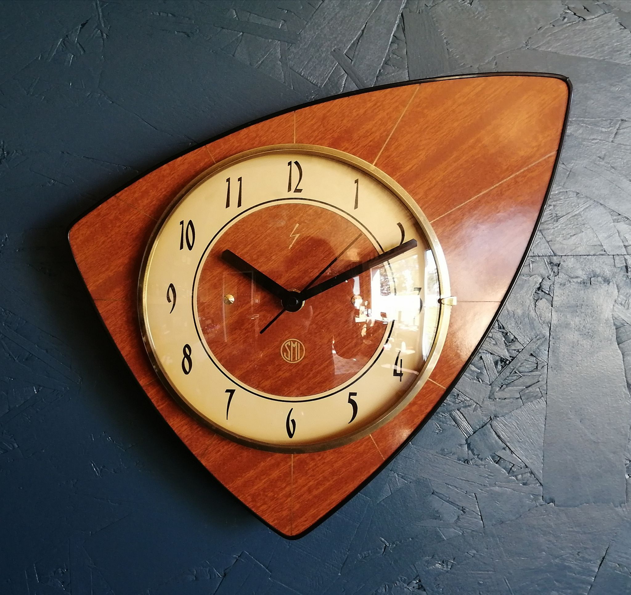 Clock formica vintage asymmetrical silent wall clock "SMI gilded wood"