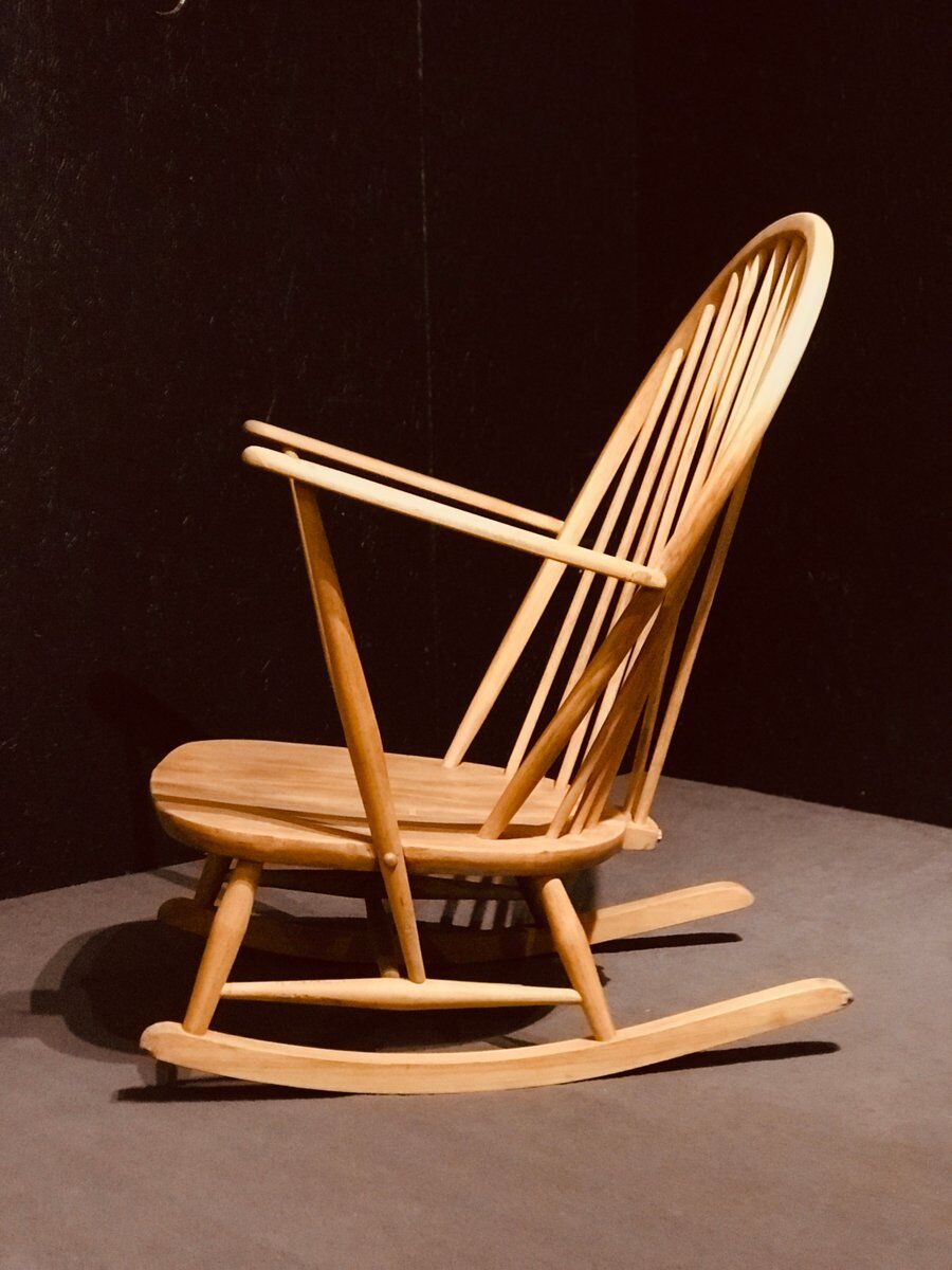 Rocking chair mid-century in light elm by Lucian Ercolani for Ercol