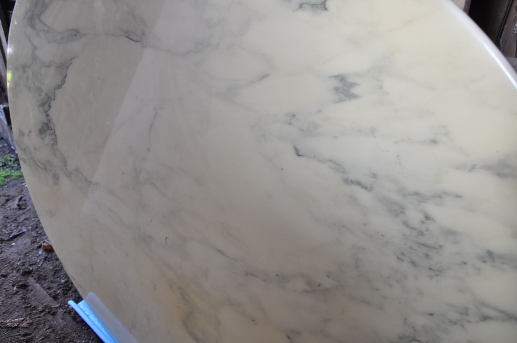 Meal table, oval, marble, 70